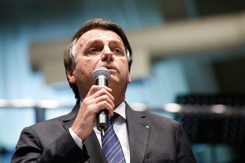 Bolsonaro promulga texto que prevê R$ 5,7 bi para campanhas em 2022