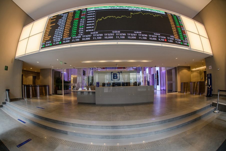 Mercado hoje: Ibovespa fecha no vermelho impactado por negociação da Vale (VALE3) e cenário externo