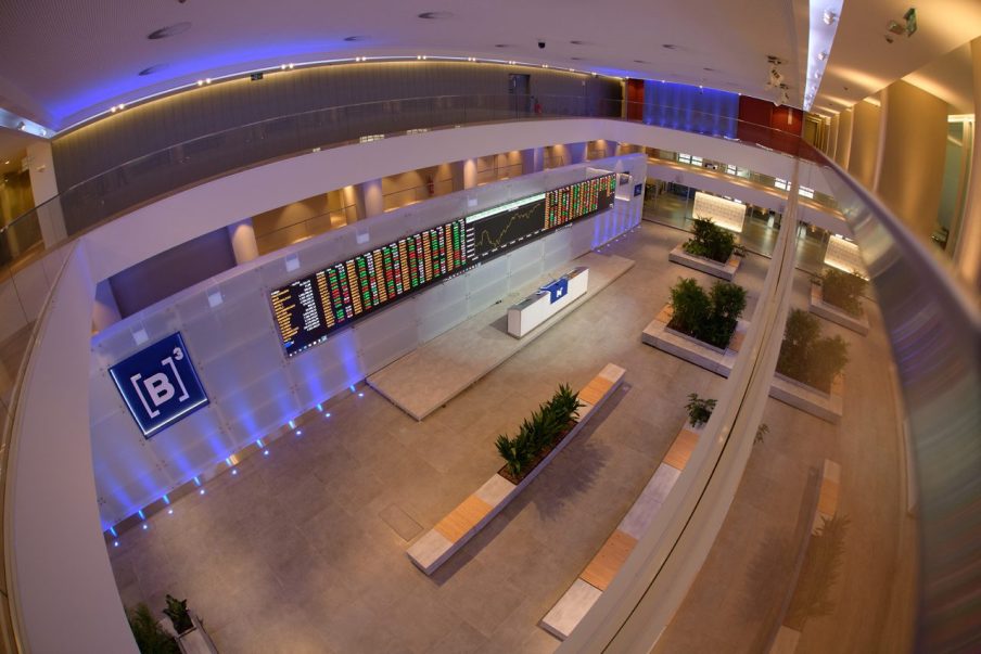 Itaú diminui projeção para Ibovespa no final do ano de 115 mil para 110 mil pontos