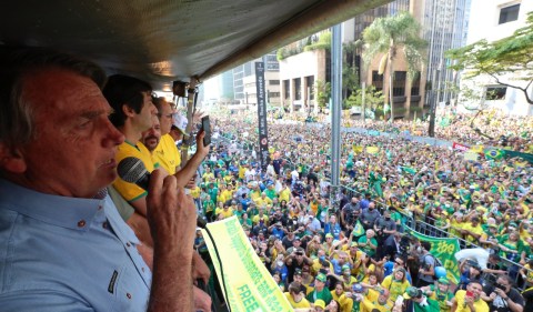 Presidente Jair Bolsonaro em discurso na avenida Paulista, em São Paulo. Foto: Isac Nóbrega/PR