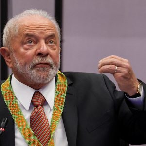 Equipe econômica do novo governo deve ser anunciada nos próximos dias, diz líder do PT na Câmara