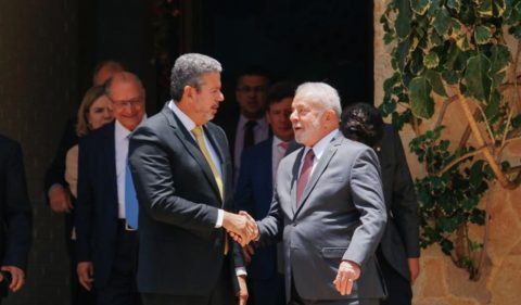 Lula, Alckmin e a equipe de transição em encontro com o presidente da Câmara, Arthur Lira (Foto: Marina Ramos/ Câmara dos Deputados)