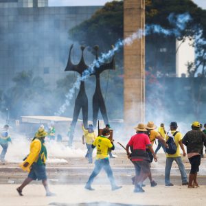 Bolsonaro diz à PF que compartilhou vídeo contra sistema eleitoral sem querer e após ser medicado com morfina