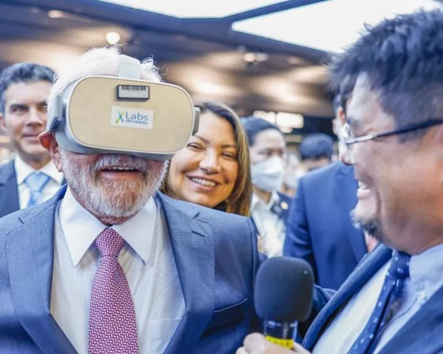 Lula na China manda recados aos EUA, discursa contra o dólar e visita Huawei