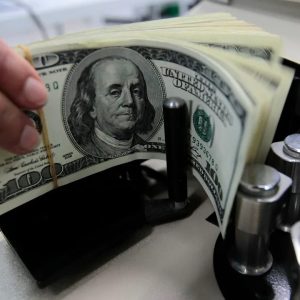 Argentina: incerteza eleitoral impulsiona dólar a novo recorde no câmbio paralelo