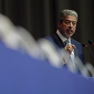 Lira: espero que este ano tenhamos texto comum da reforma tributária para Congresso promulgar