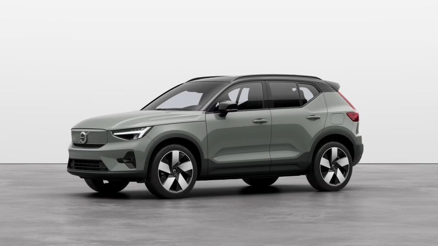 Volvo XC40 na cor Sage Green