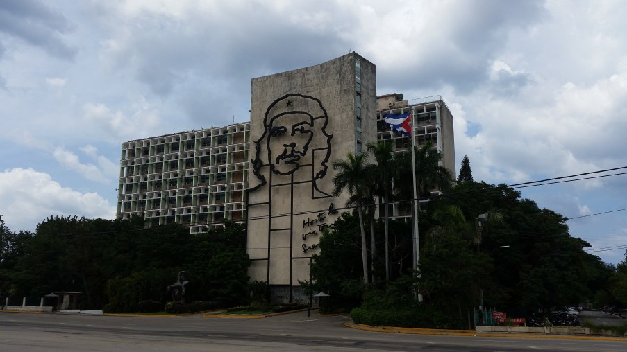 ministério do interior, havana, cuba, praça Che Guevara