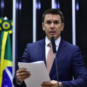 Autor do Perse reclama da Fazenda: indefinição ‘machuca politicamente’ o governo