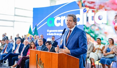 Fernando Haddad, ministro da Fazenda, durante lançamento do programa Acredita, no Palácio do Planalto, em Brasília (DF) Foto: Ricardo Stuckert/Presidência da República