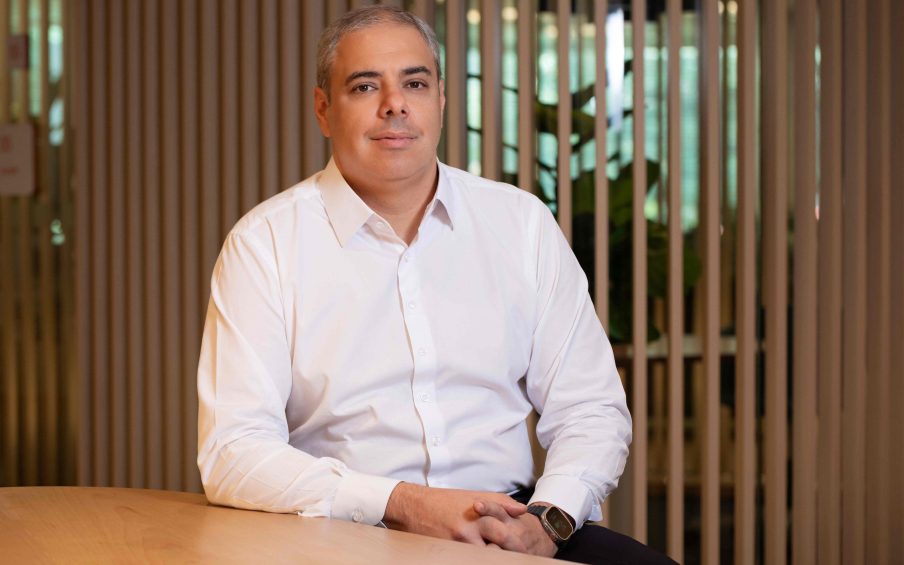 O Itaú Unibanco divulgou, nesta segunda-feira (6), seu balanço para o primeiro tri de 2024: banco registrou lucro de R$ 9,8 bilhões; alta de 15,8% na comparação anual