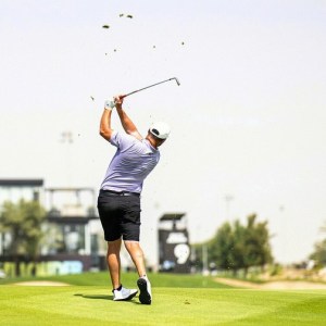 Jon Rahm, atleta mais rico das Olimpíadas, durante competição de golfe. Foto: Reprodução @jonrahm