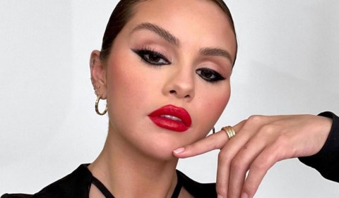 Rare Beauty transformou Serena Gomez em bilionária. Foto: Instagram/@selenagomez