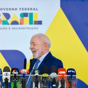Resposta do Brasil a tarifas de Trump pode envolver taxação de big techs