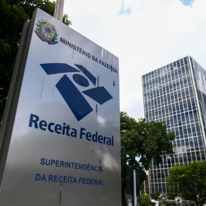 Sindicato alerta que greve dos auditores da Receita pode prejudicar meta fiscal do governo