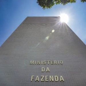Fazenda sobe para 4,9% projeção do IPCA em 2025