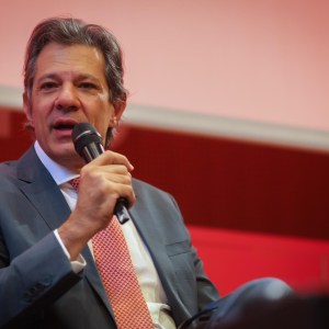 Haddad sobre tarifaço: ‘Coisas mudam a cada 24 horas’ e Lula recomendou ‘muita prudência’