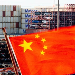 China troca principal negociador comercial em meio à guerra tarifária com EUA